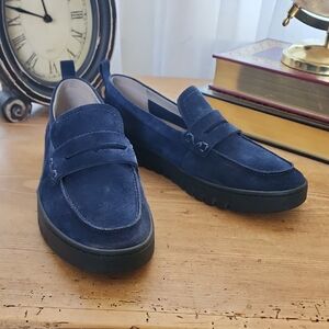 Vionic Uptown Blue Suede Loafers Size 9.5